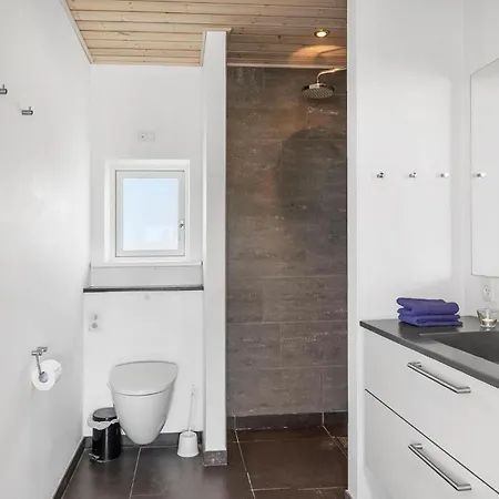 Tatil Evi Four-bedroom In Rudkobing *