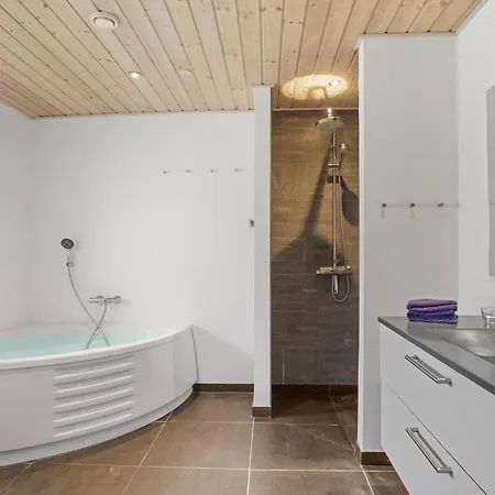 Four-bedroom In Rudkobing